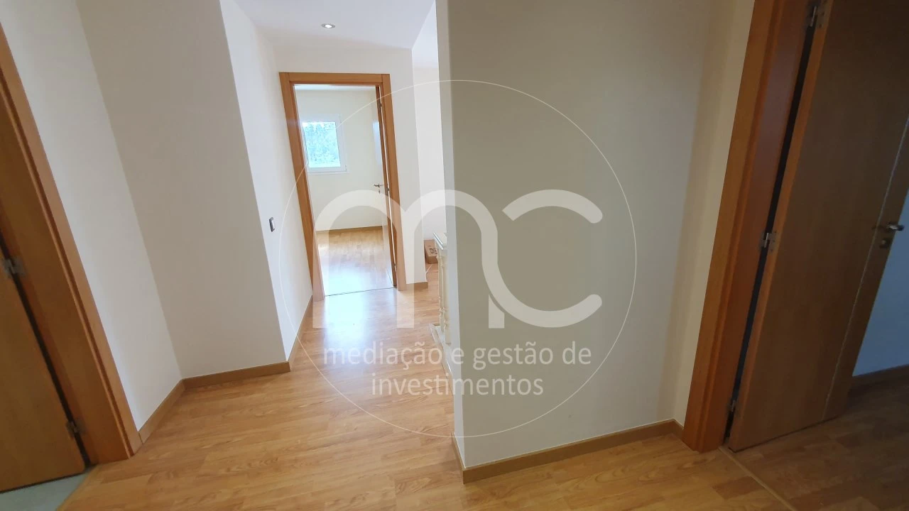 Moradia T7 para Venda em Bidoeira de Cima Foto 43