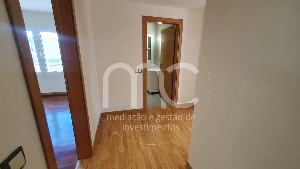 Moradia T7 para Venda em Bidoeira de Cima Foto 48