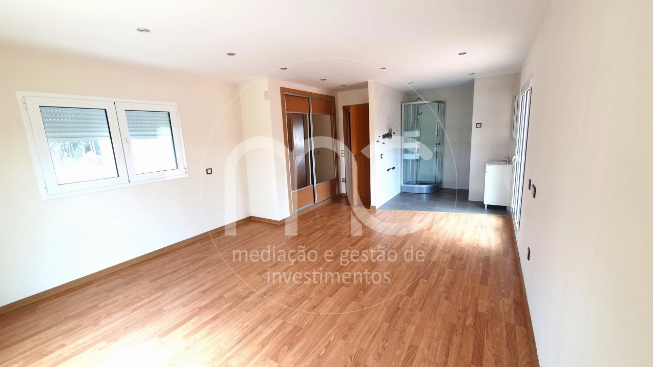 Moradia T7 para Venda em Bidoeira de Cima Foto 15