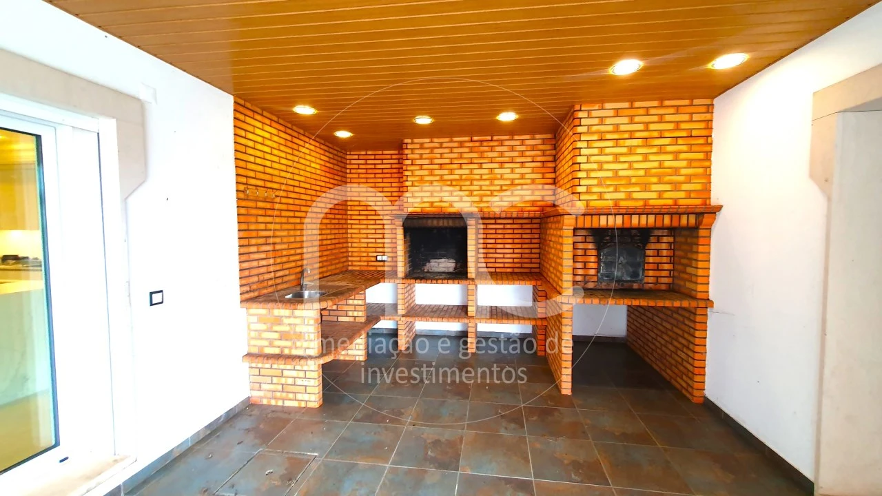 Moradia T7 para Venda em Bidoeira de Cima Foto 70