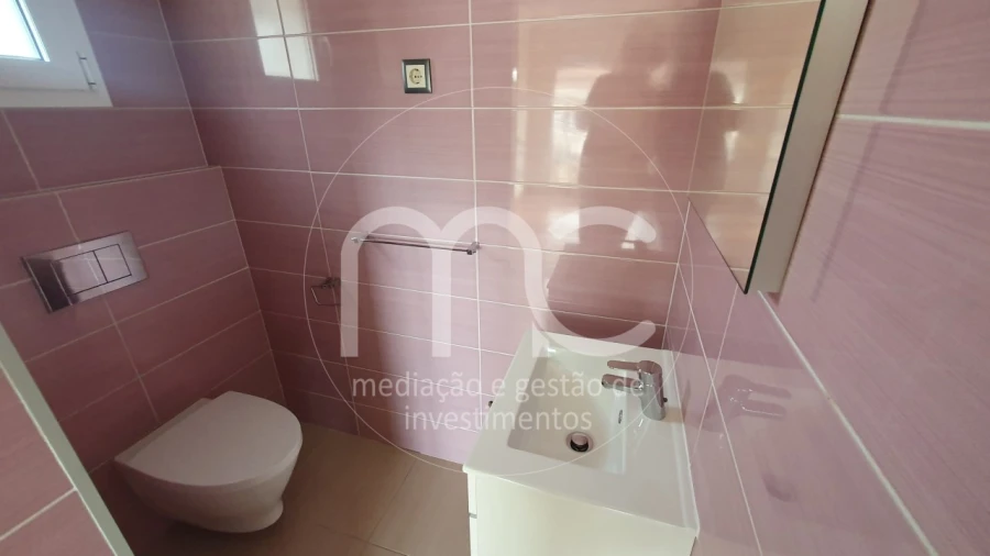 Moradia T7 para Venda em Bidoeira de Cima Foto 25