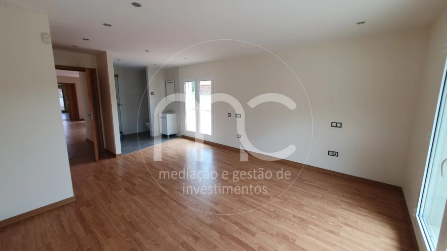 Moradia T7 para Venda em Bidoeira de Cima Foto 31