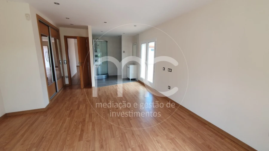 Moradia T7 para Venda em Bidoeira de Cima Foto 35