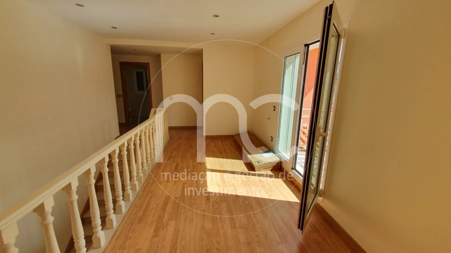 Moradia T7 para Venda em Bidoeira de Cima Foto 60