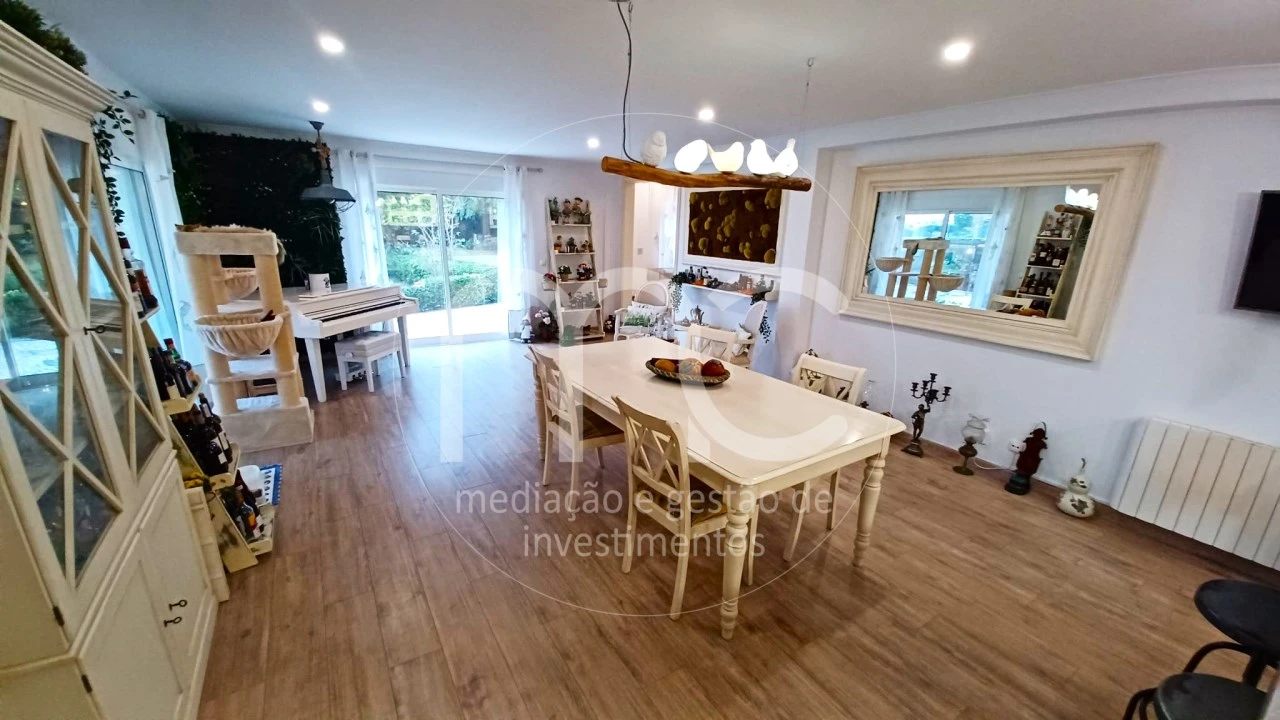 Moradia T3 para Venda em São João das Lampas e Terrugem Foto 4