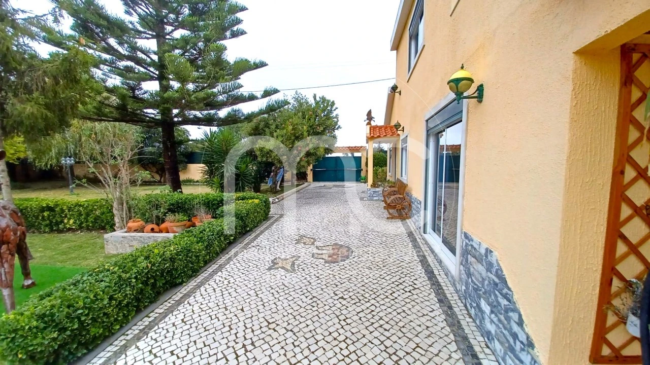 Moradia T3 para Venda em São João das Lampas e Terrugem Foto 52