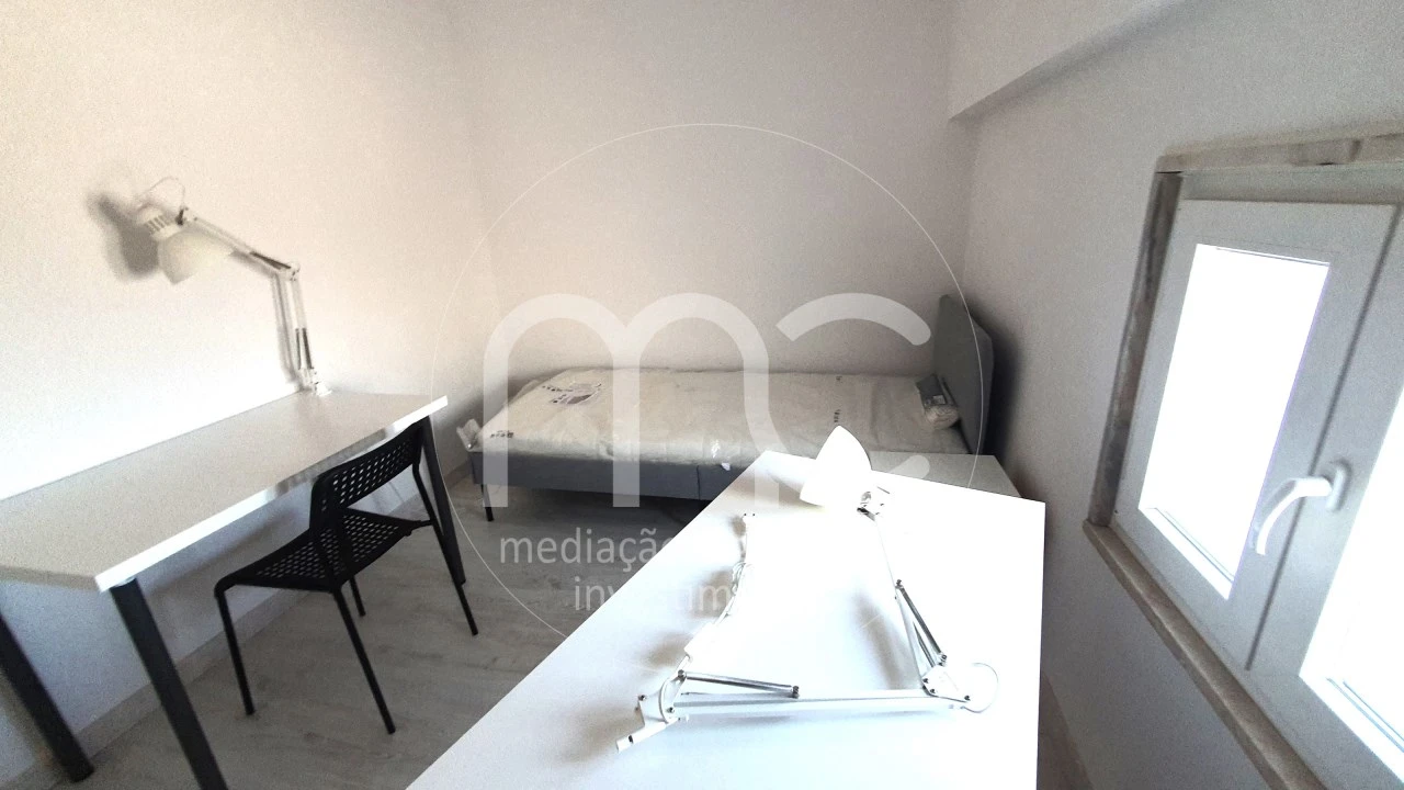 Moradia T9 para Venda em Ajuda Foto 30