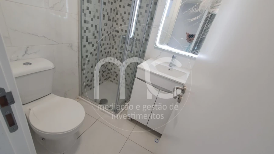 Moradia T9 para Venda em Ajuda Foto 13