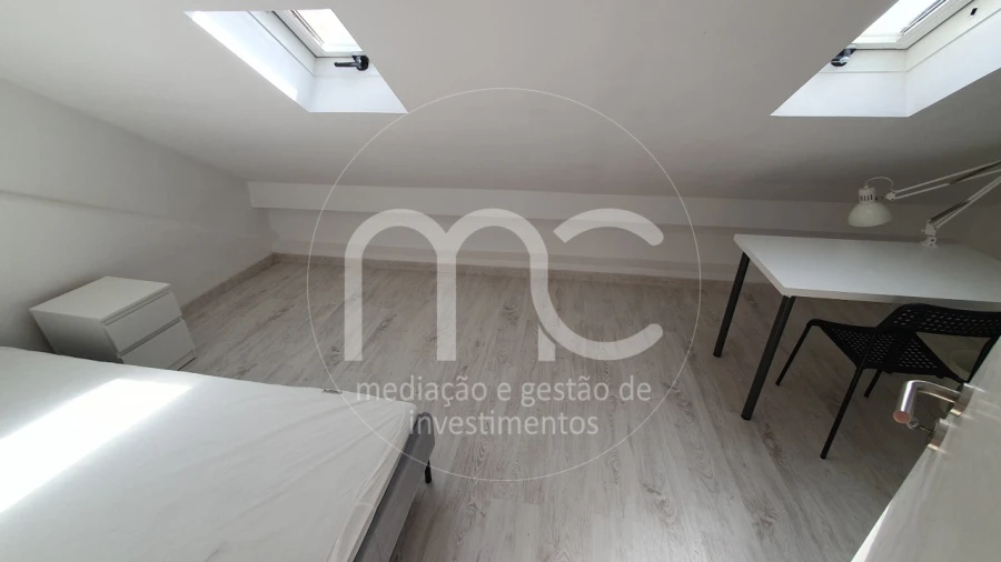 Moradia T9 para Venda em Ajuda Foto 35