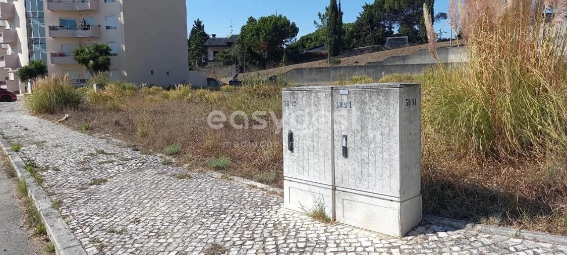 Terreno para Venda em Tavarede Foto 2