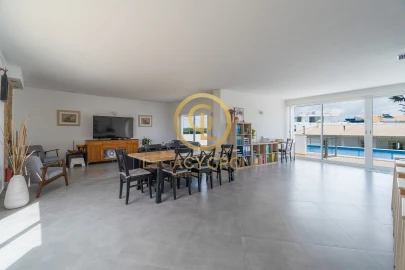 Moradia T4 para Venda em Castro Marim