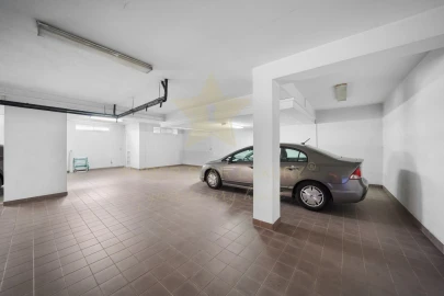 Moradia T6 para Venda em Arcozelo