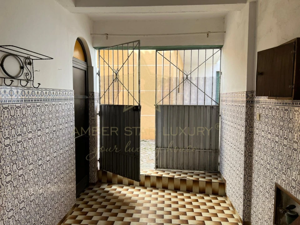 Prédio para Venda em Quarteira Foto 3