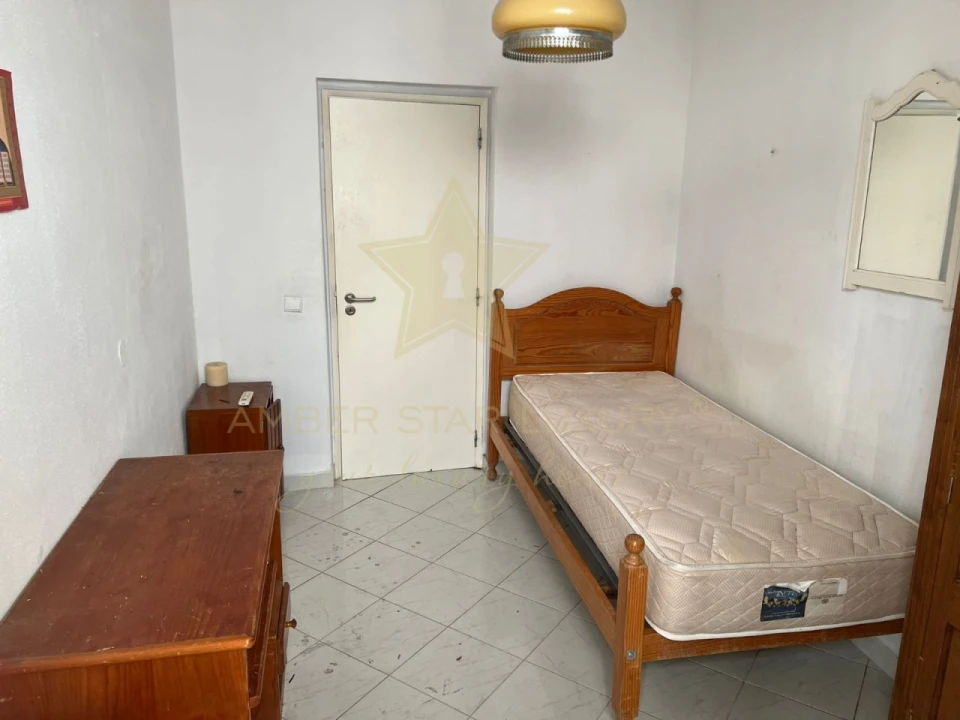 Prédio para Venda em Quarteira Foto 11