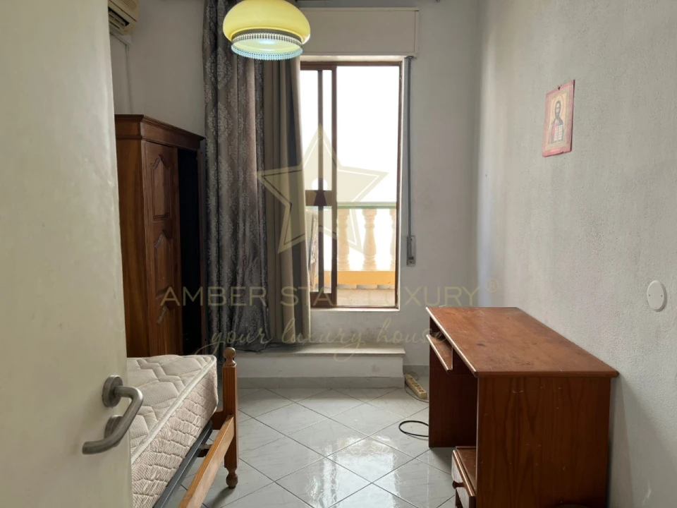 Prédio para Venda em Quarteira Foto 13