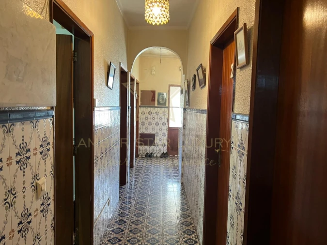 Prédio para Venda em Quarteira Foto 1