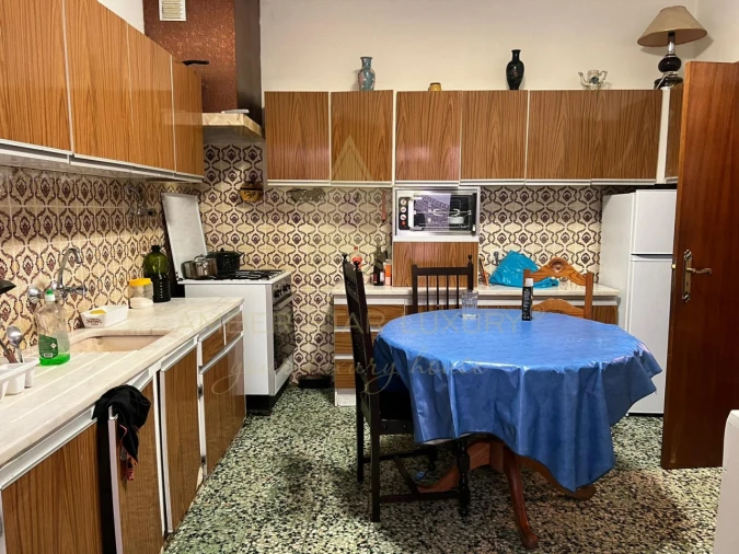 Prédio para Venda em Quarteira Foto 5