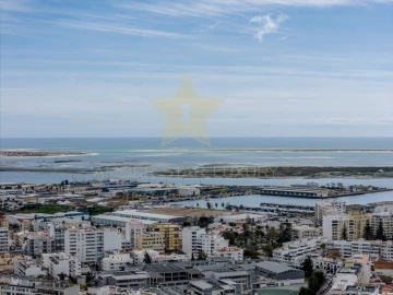 Terreno para Venda em Quelfes