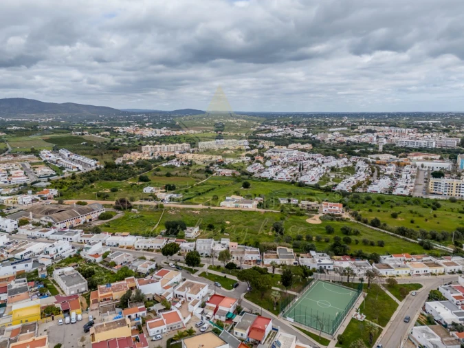 Terreno para Venda em Quelfes Foto 6