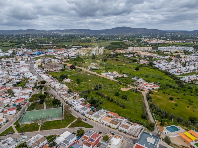 Terreno para Venda em Quelfes Foto 7
