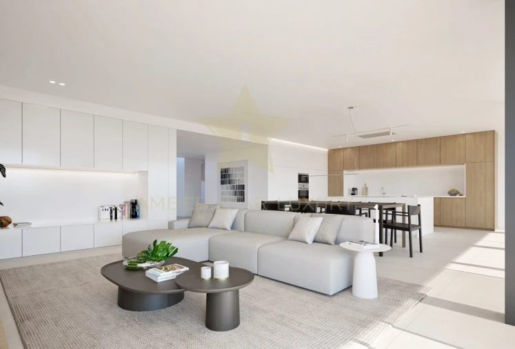 Moradia T4 para Venda em Lagos (São Sebastião e Santa Maria) Foto 10