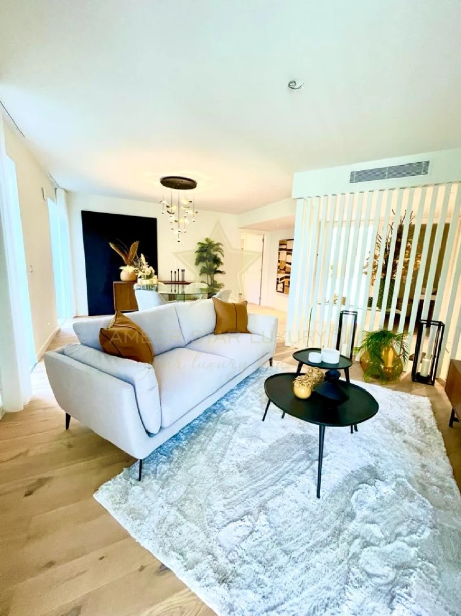 Apartamento T2 para Venda em Areeiro Foto 3