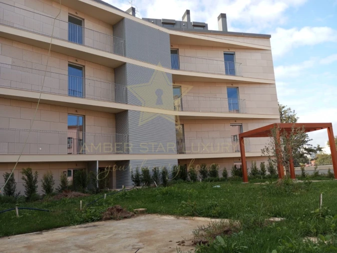 Apartamento T2 para Venda em Areeiro Foto 13