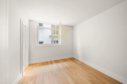 Apartamento T3 para Venda em Cedofeita, Santo Ildefonso, Sé, Miragaia, São Nicolau e Vitória