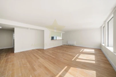 Apartamento T3 para Venda em Cedofeita, Santo Ildefonso, Sé, Miragaia, São Nicolau e Vitória