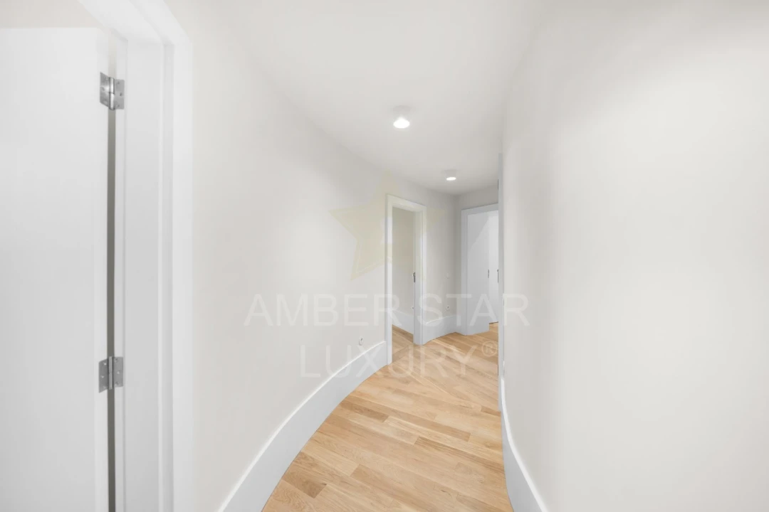 Apartamento T3 para Venda em Cedofeita, Santo Ildefonso, Sé, Miragaia, São Nicolau e Vitória Foto 7