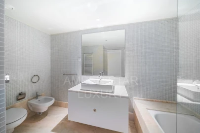 Apartamento T3 para Venda em Cedofeita, Santo Ildefonso, Sé, Miragaia, São Nicolau e Vitória