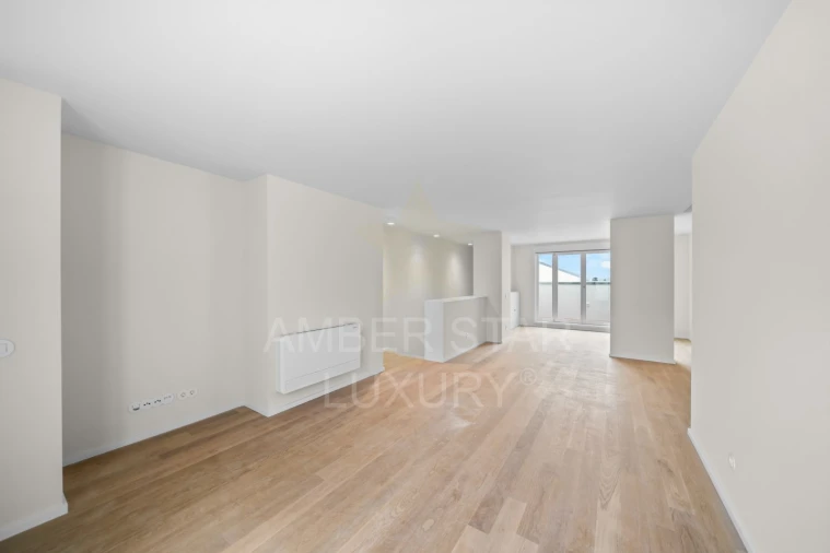 Apartamento T3 para Venda em Cedofeita, Santo Ildefonso, Sé, Miragaia, São Nicolau e Vitória Foto 4
