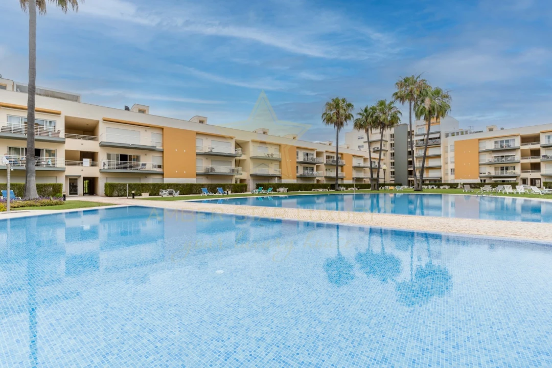 Apartamento T3 para Venda em Quarteira Foto 2