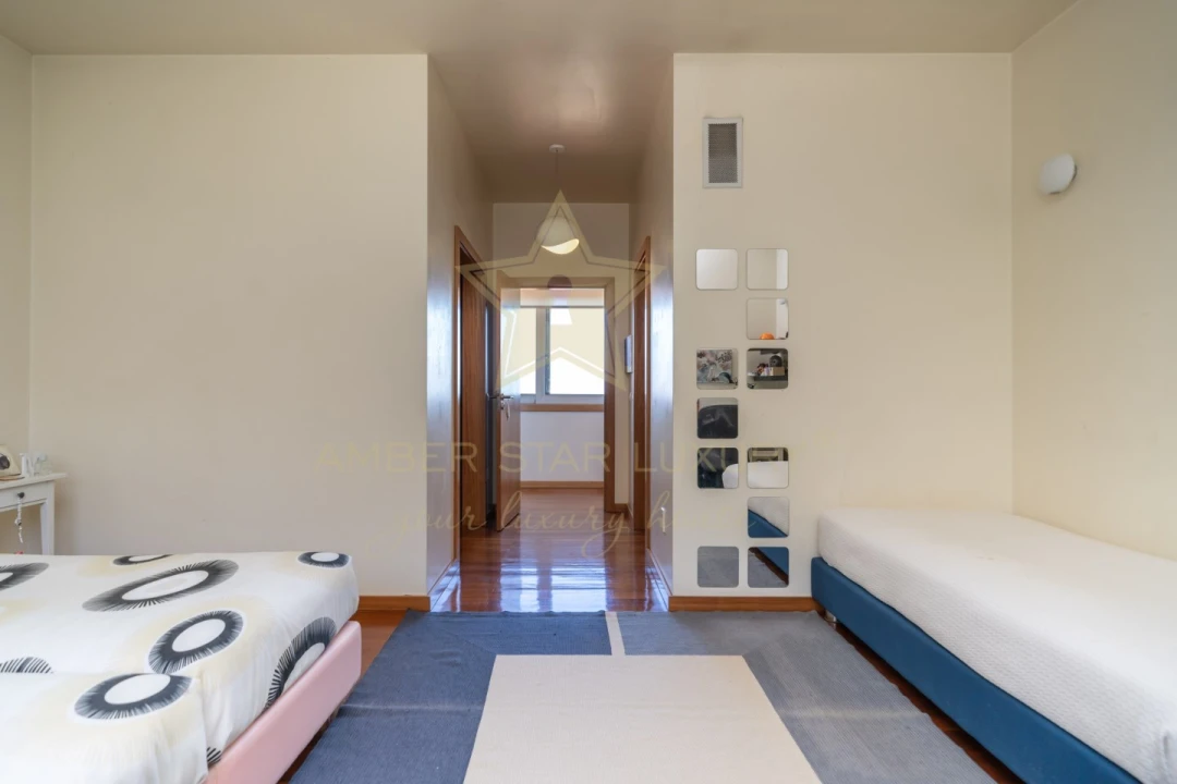 Moradia T7 para Venda em Telões Foto 44