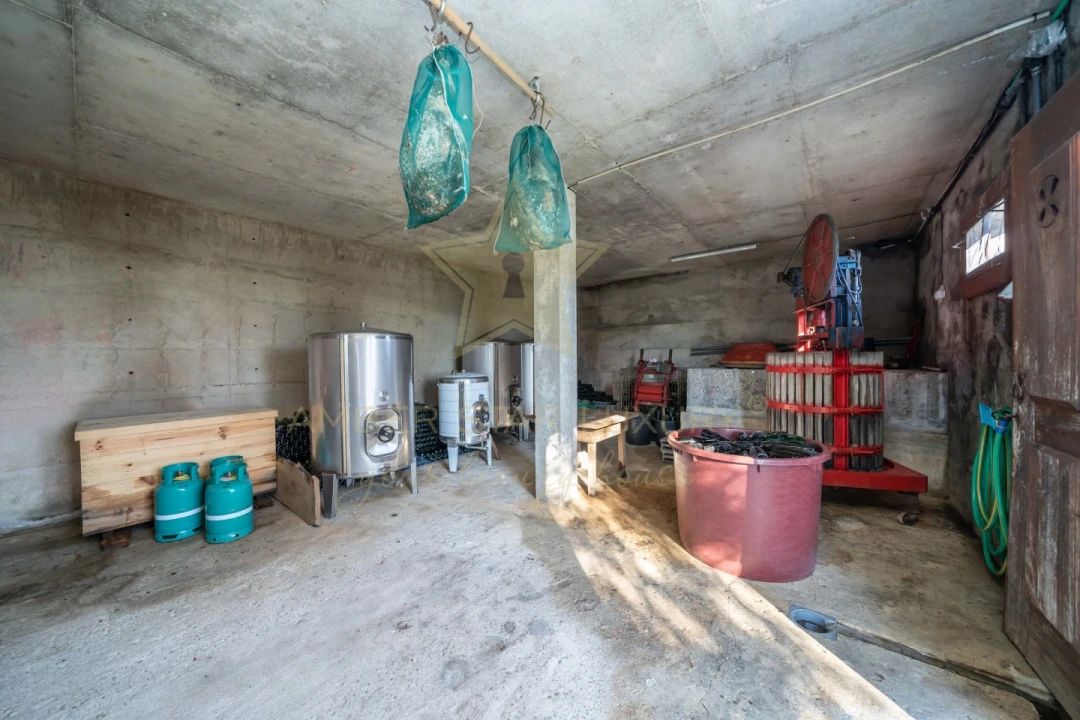 Moradia T7 para Venda em Telões Foto 56