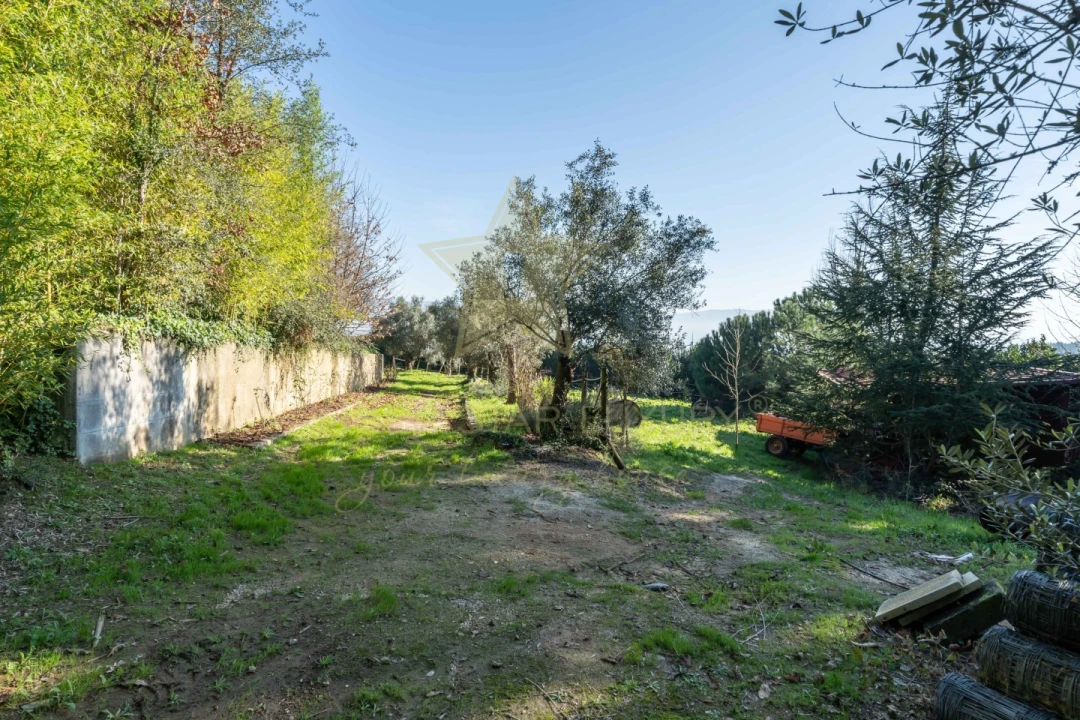 Moradia T7 para Venda em Telões Foto 60