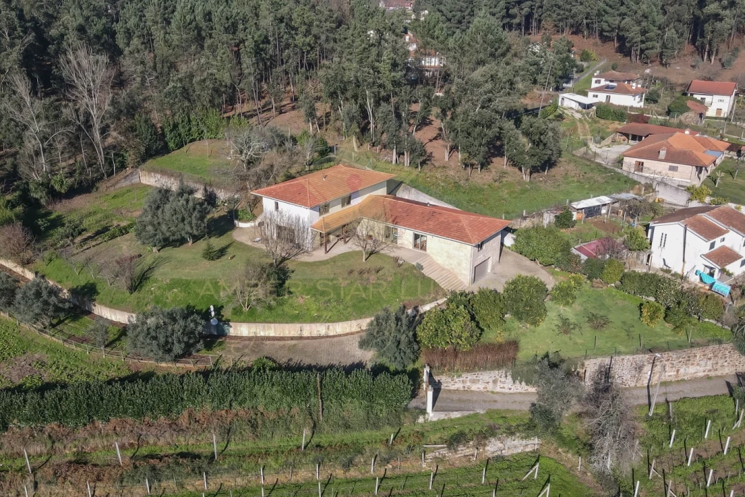 Moradia T7 para Venda em Telões Foto 64