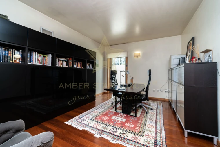 Moradia T7 para Venda em Telões Foto 16