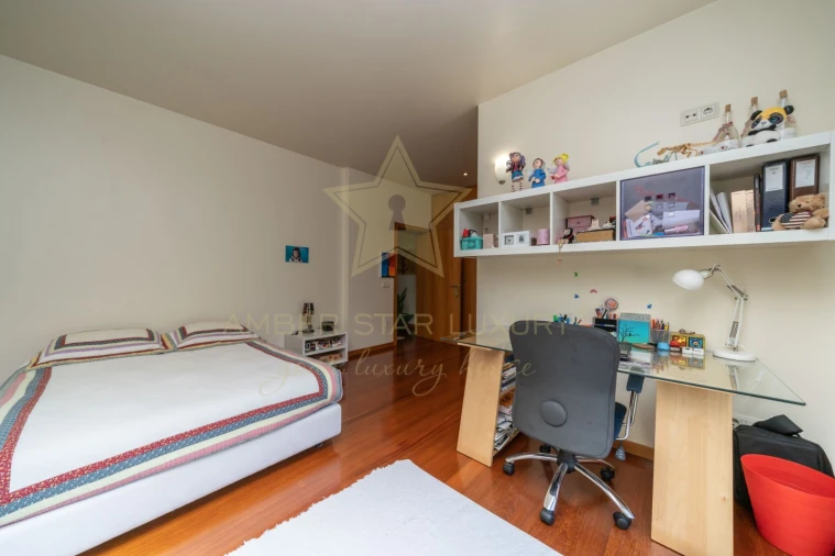 Moradia T7 para Venda em Telões Foto 34