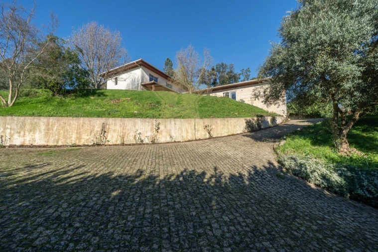 Moradia T7 para Venda em Telões Foto 67