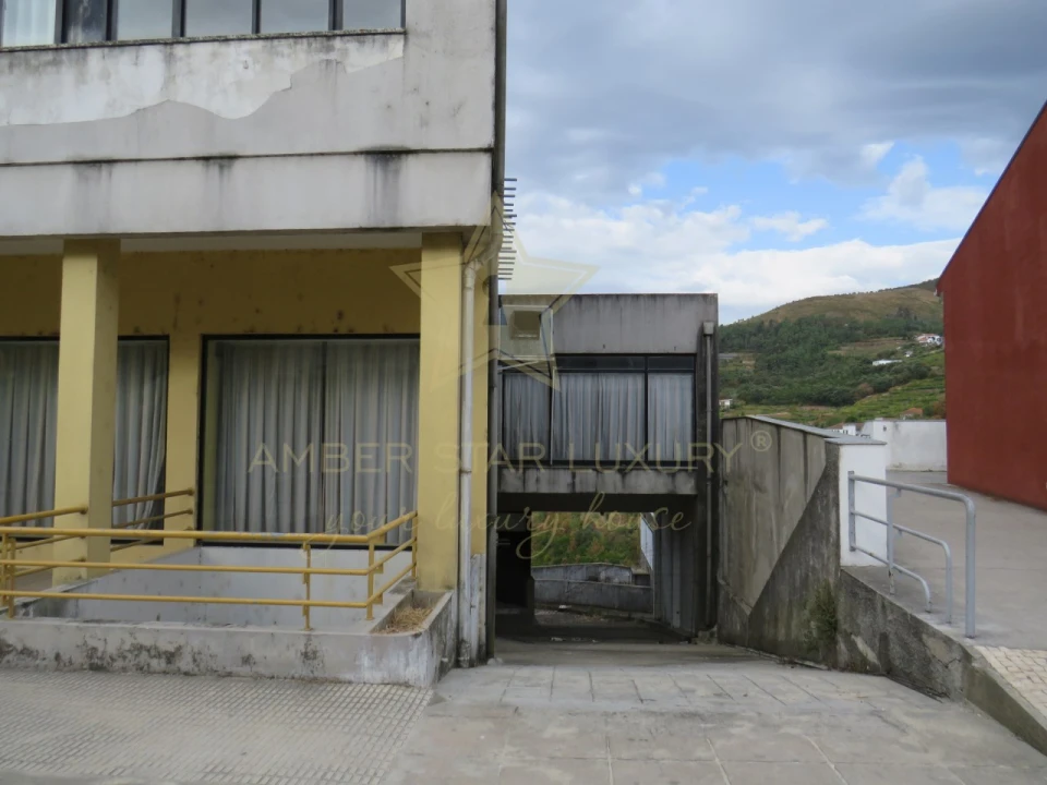 Negócio para Venda em Mesão Frio (Santo André) Foto 2