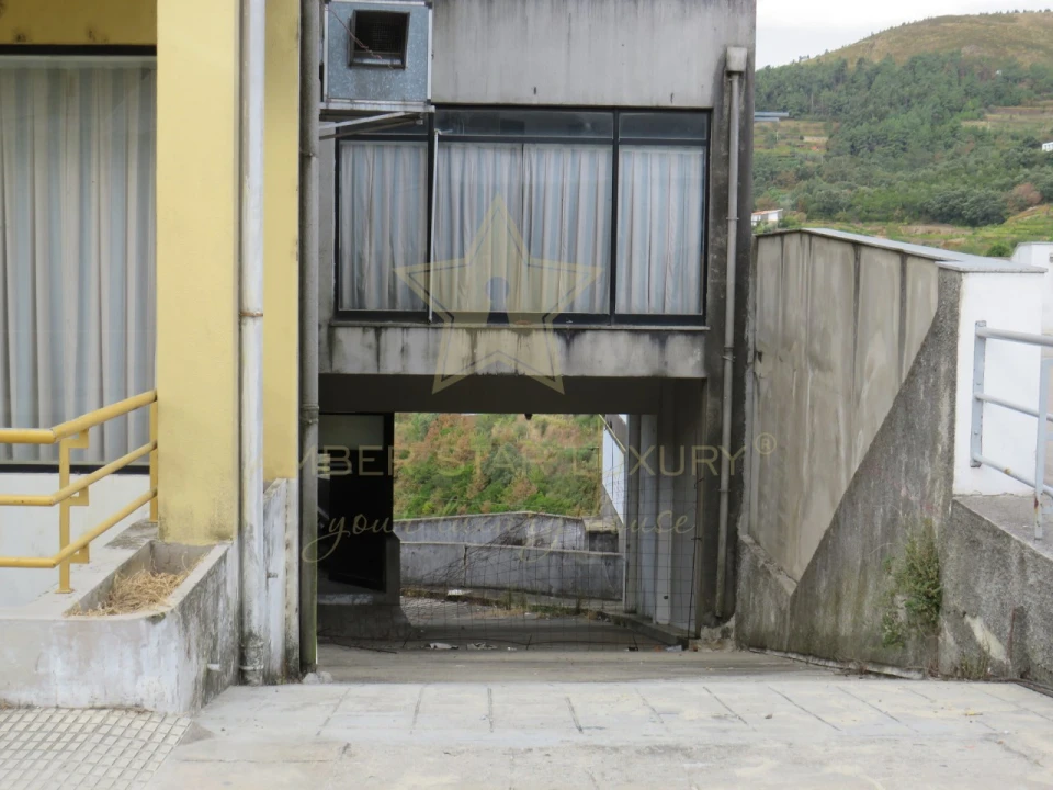 Negócio para Venda em Mesão Frio (Santo André) Foto 4