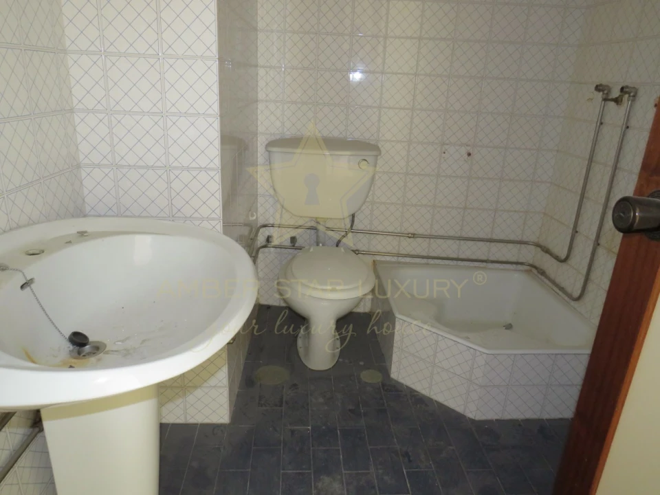 Negócio para Venda em Mesão Frio (Santo André) Foto 78