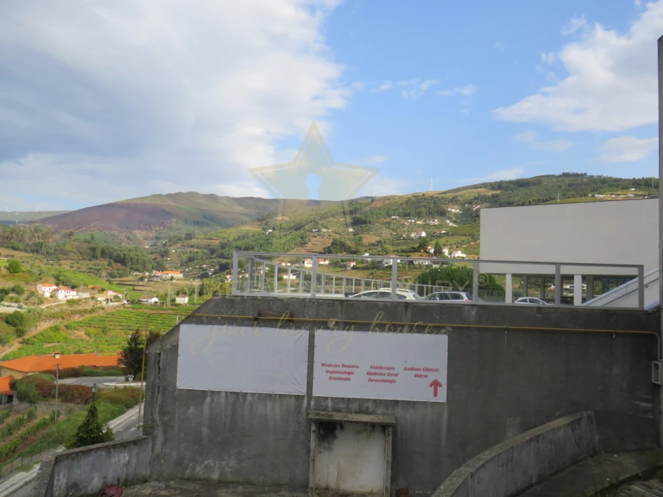 Negócio para Venda em Mesão Frio (Santo André) Foto 89