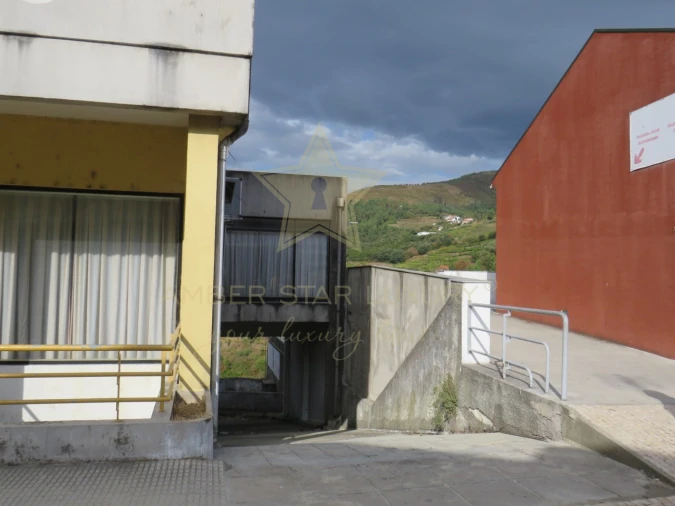 Negócio para Venda em Mesão Frio (Santo André) Foto 6