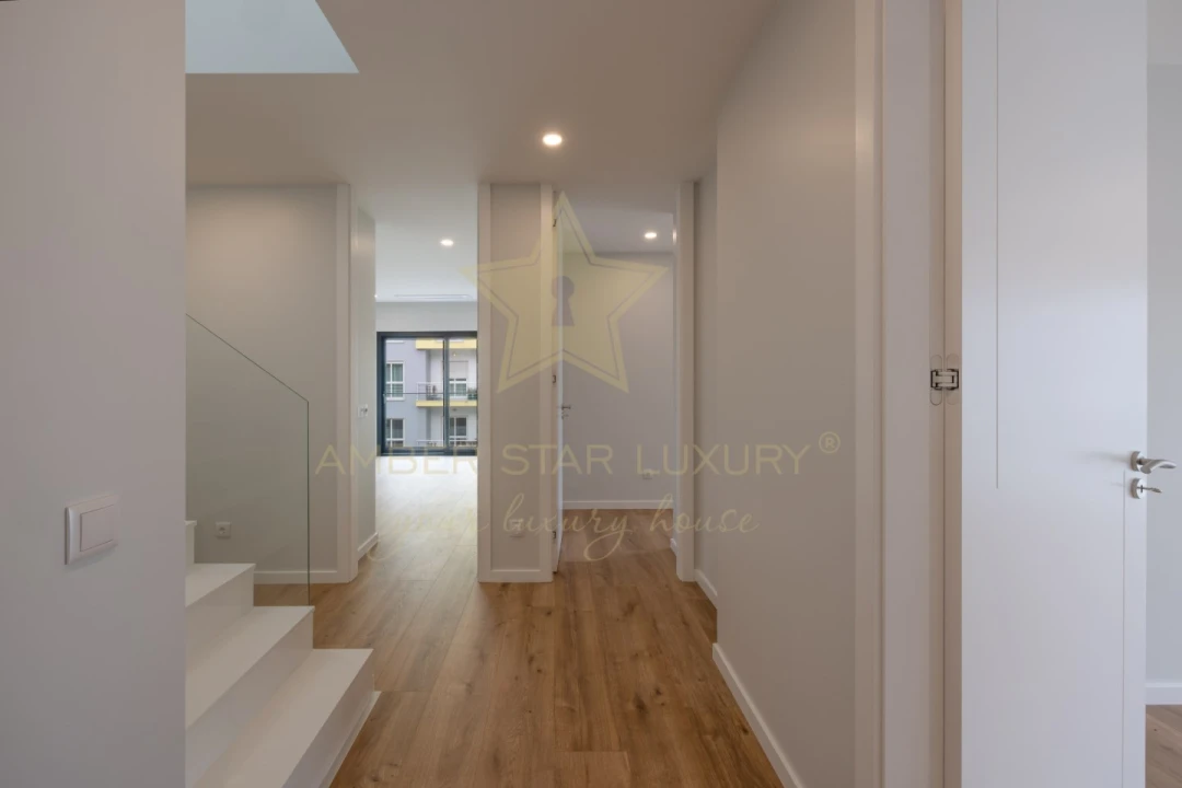 Apartamento T4 para Venda em Alcochete Foto 14