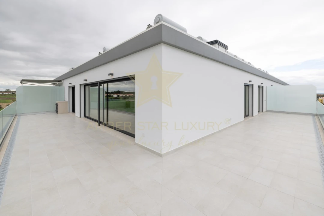 Apartamento T4 para Venda em Alcochete Foto 47
