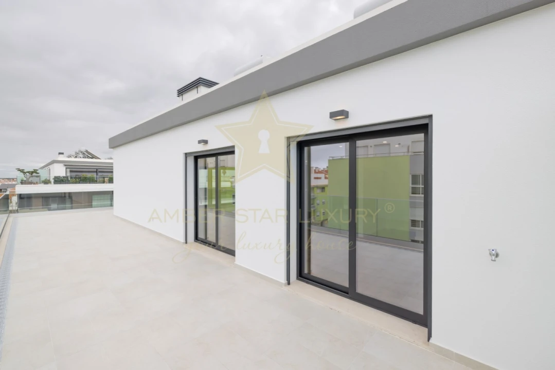 Apartamento T4 para Venda em Alcochete Foto 48
