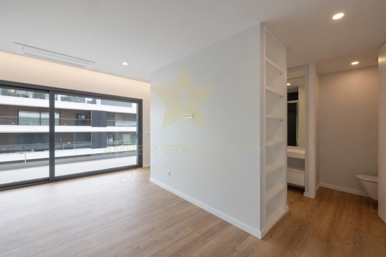 Apartamento T4 para Venda em Alcochete Foto 16
