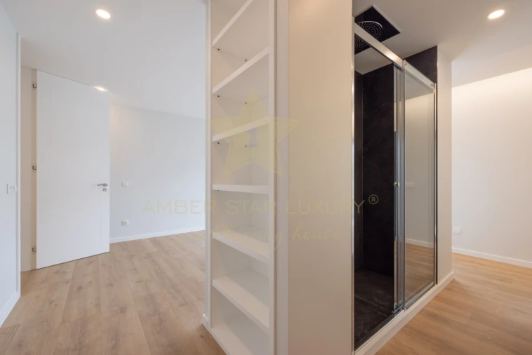 Apartamento T4 para Venda em Alcochete Foto 24